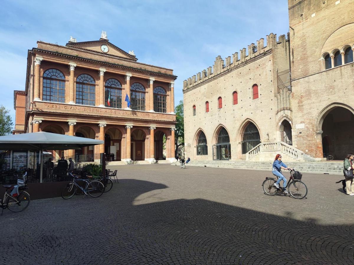 Appartamento In Piazza Cavour Centro Storico Rimini Exterior foto